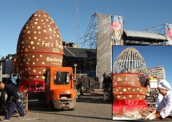 Chocolate makers create 300kg, 7-foot tall Easter egg – Britain
